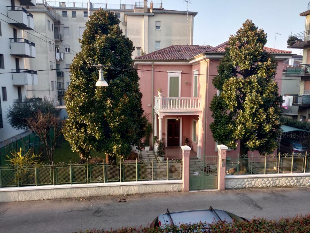 Holiday With Children In Venice Apartment Mestre Exterior photo